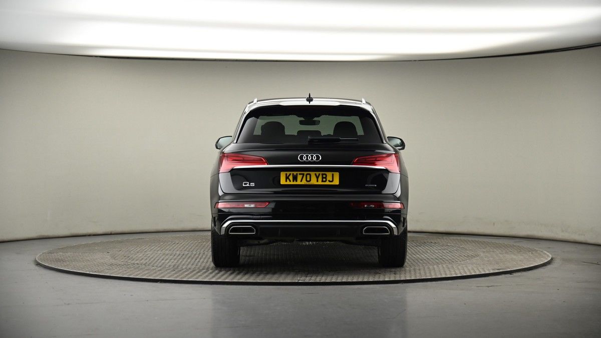 Audi Q5 Image 17
