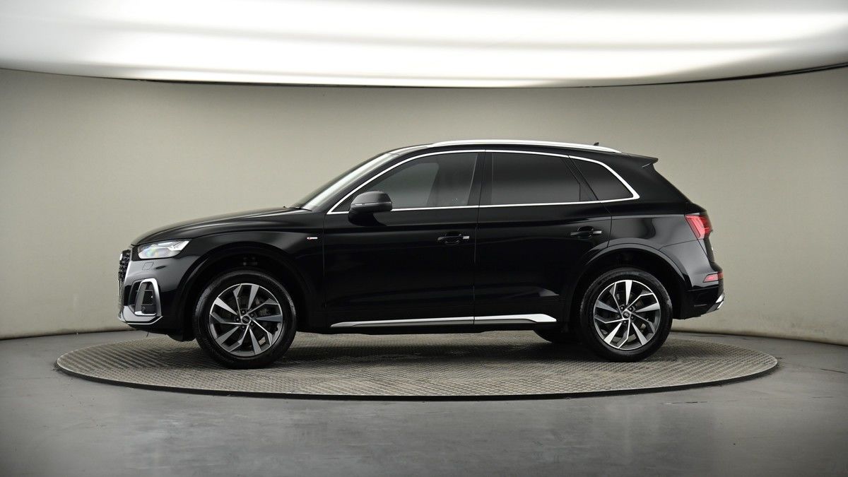 More views of Audi Q5