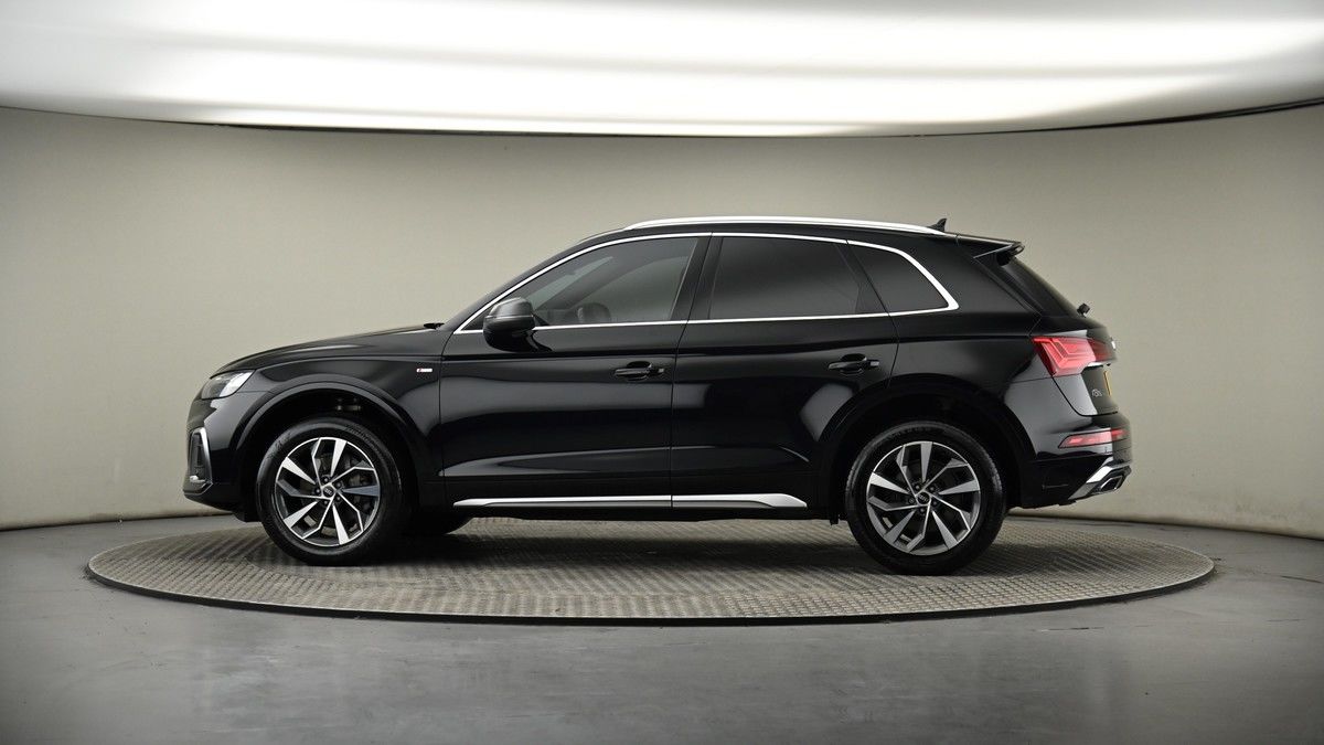 More views of Audi Q5