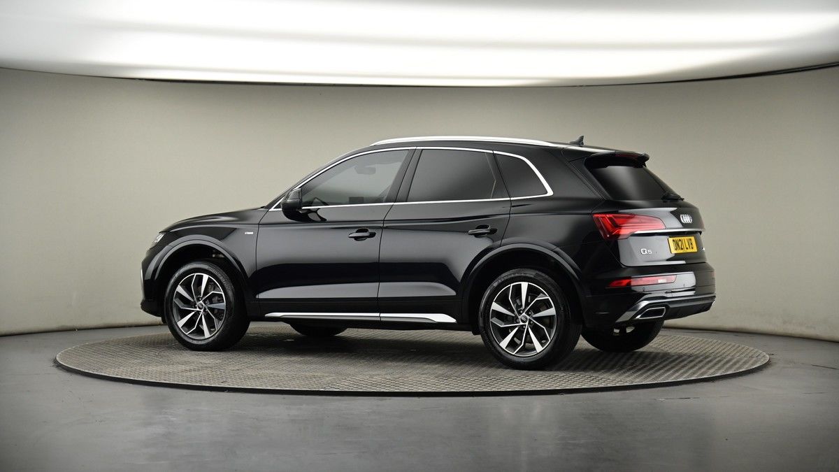 More views of Audi Q5