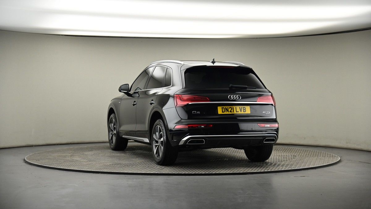 More views of Audi Q5