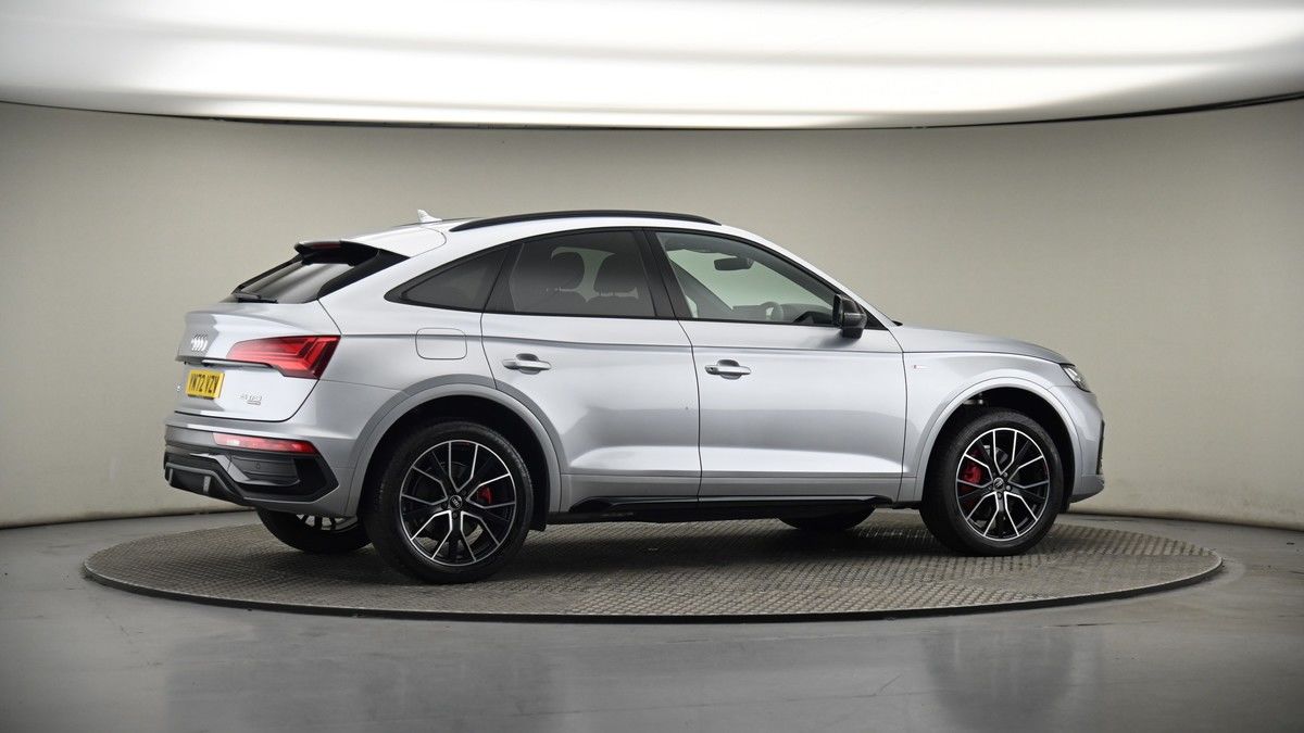 More views of Audi Q5