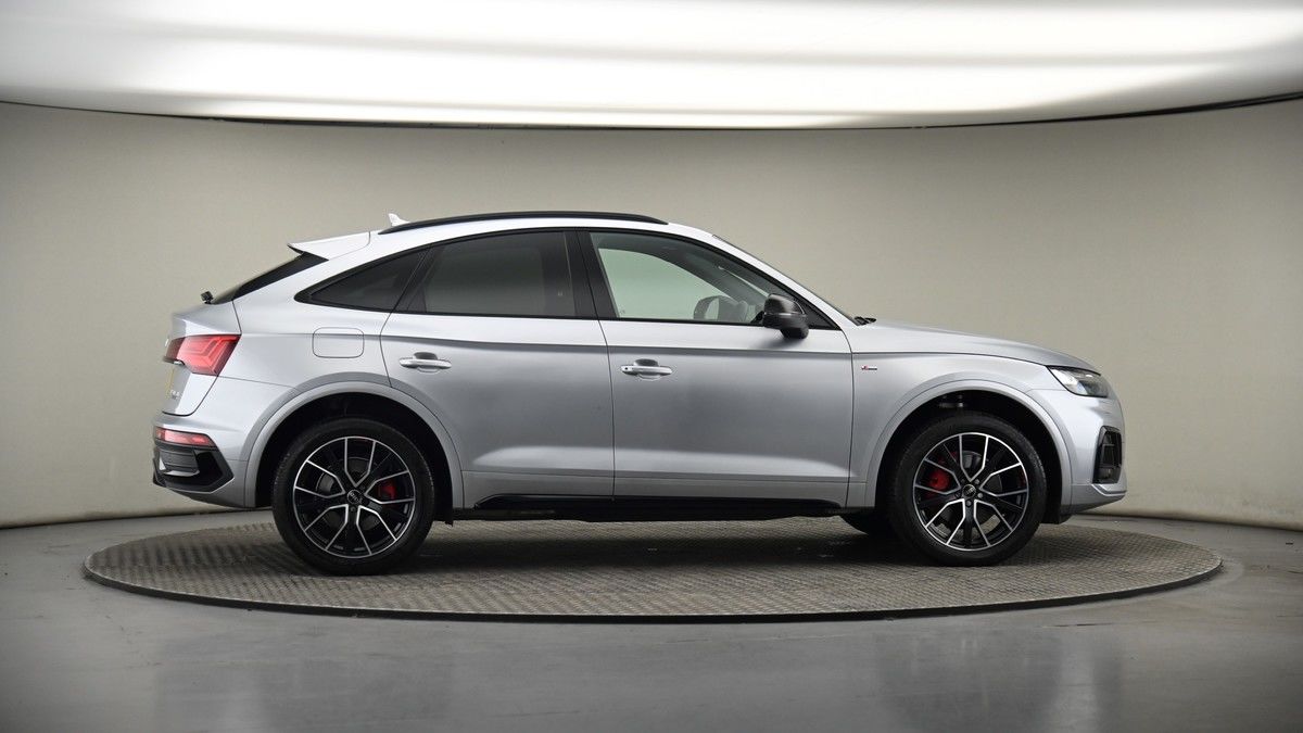 More views of Audi Q5