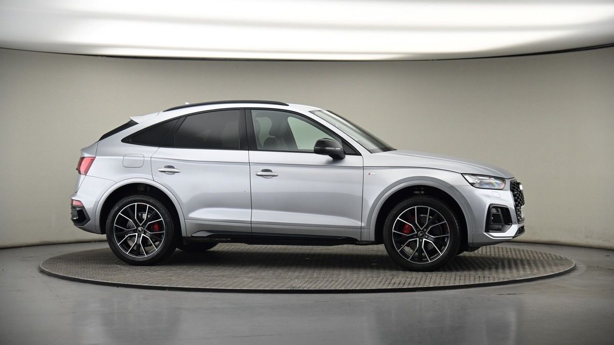 More views of Audi Q5