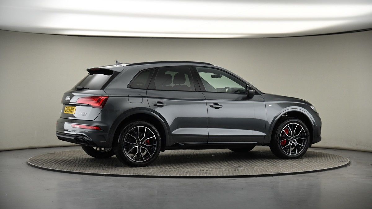 More views of Audi Q5
