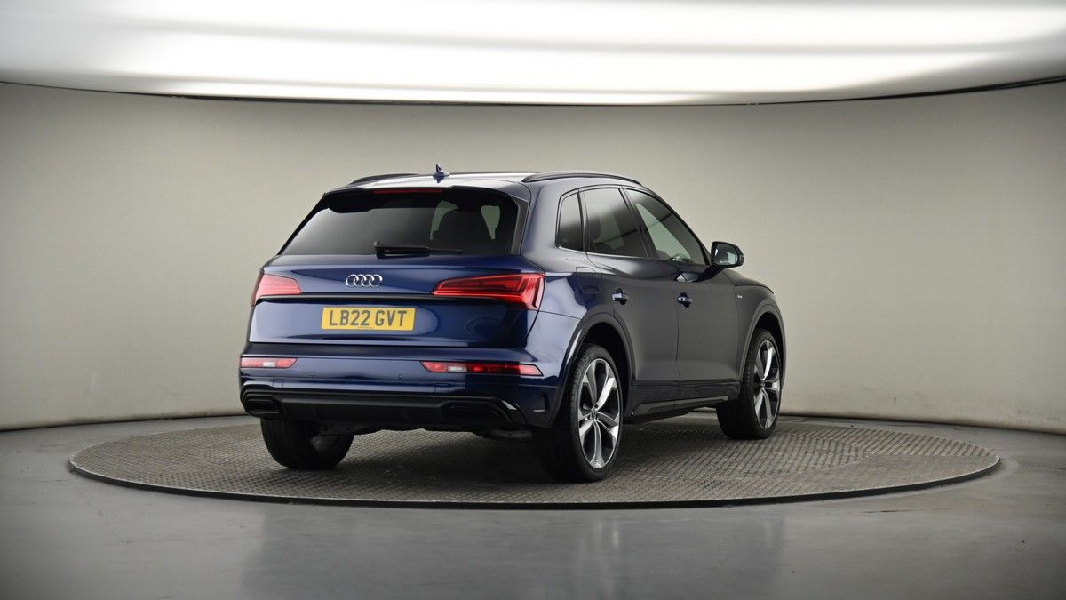 More views of Audi Q5