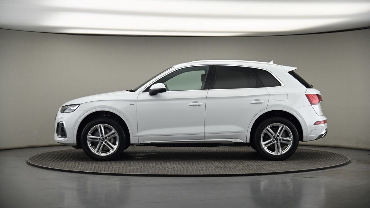 Audi Q5 Image 18