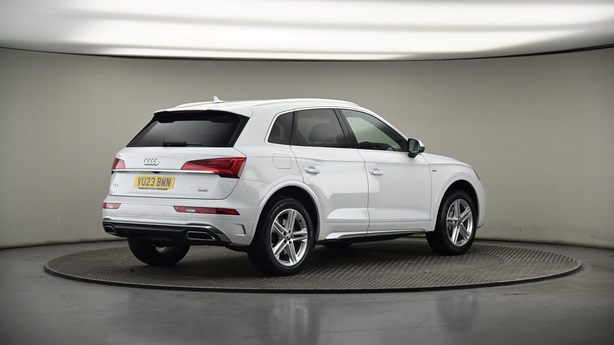 Audi Q5 Image 6