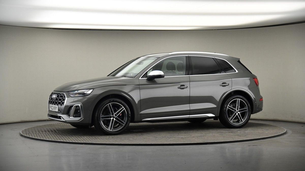 More views of Audi SQ5