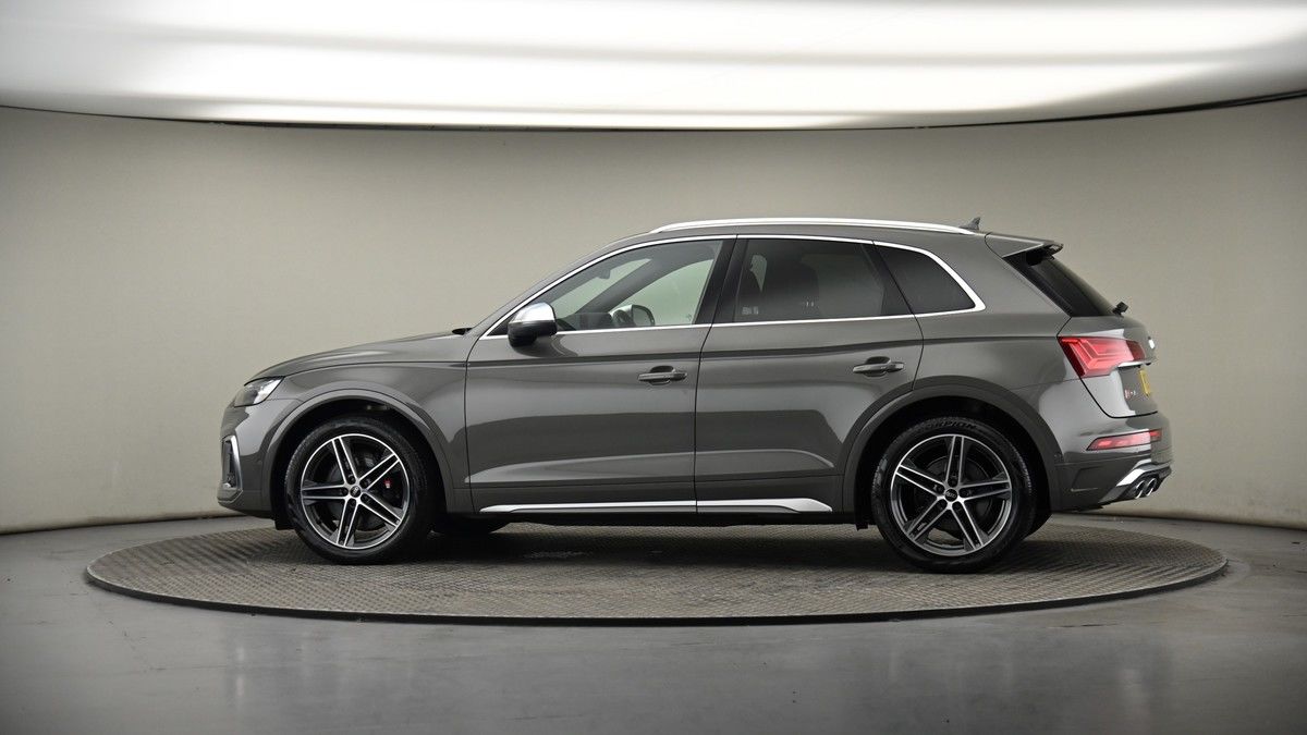 More views of Audi SQ5