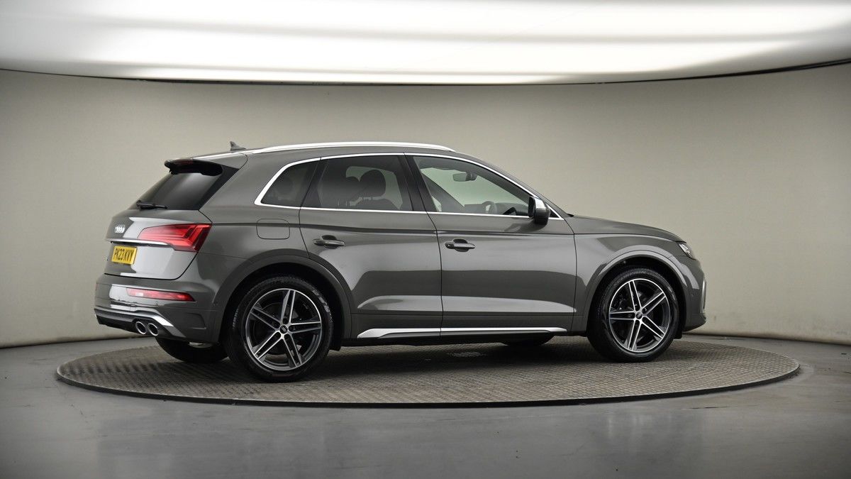 More views of Audi SQ5