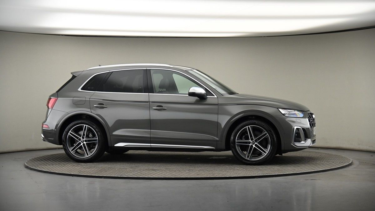 More views of Audi SQ5