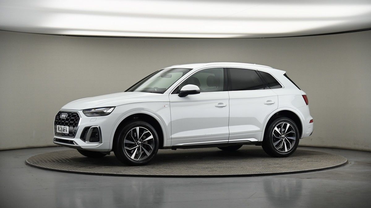More views of Audi Q5