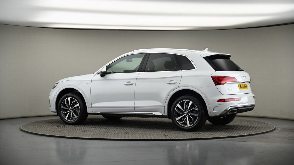 More views of Audi Q5