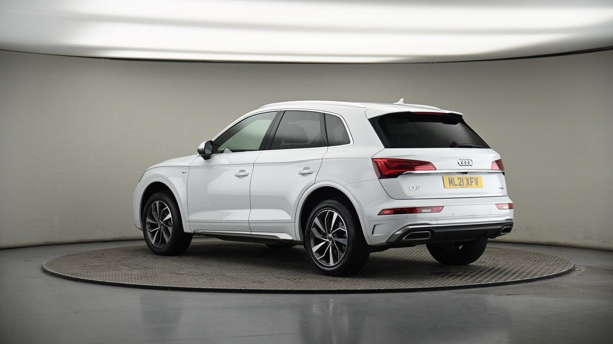 More views of Audi Q5