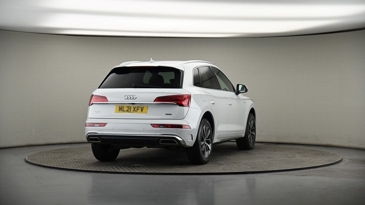 More views of Audi Q5