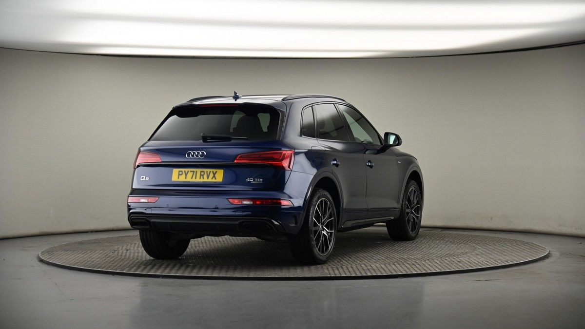 More views of Audi Q5