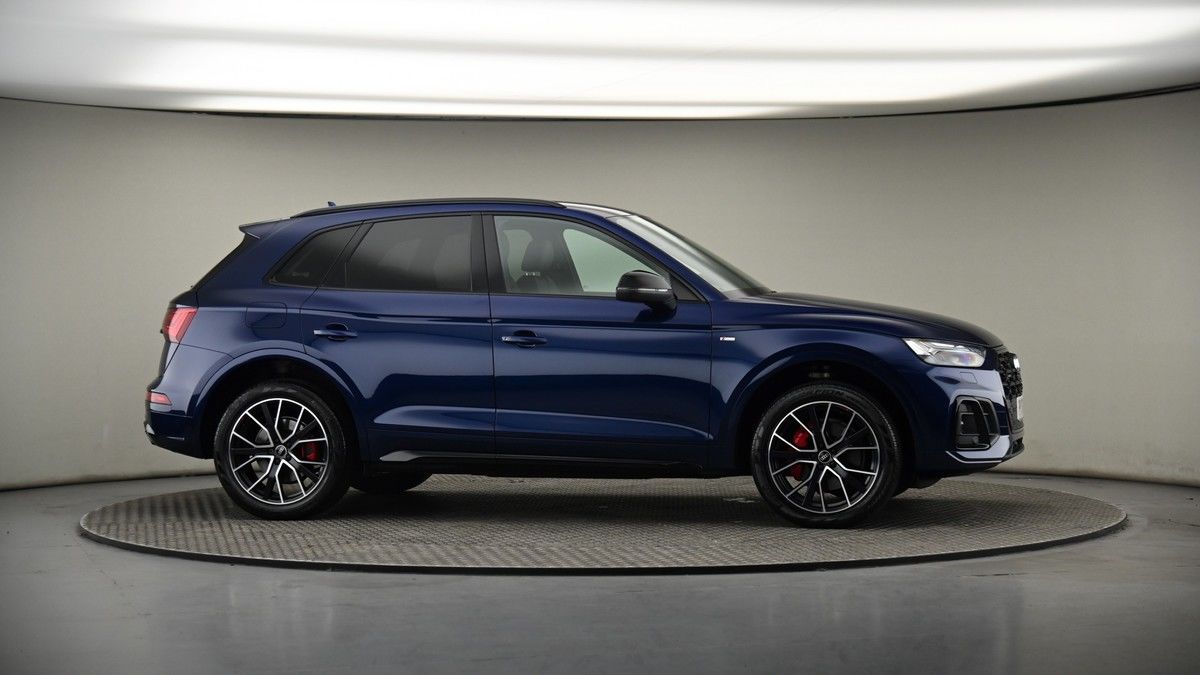 More views of Audi Q5