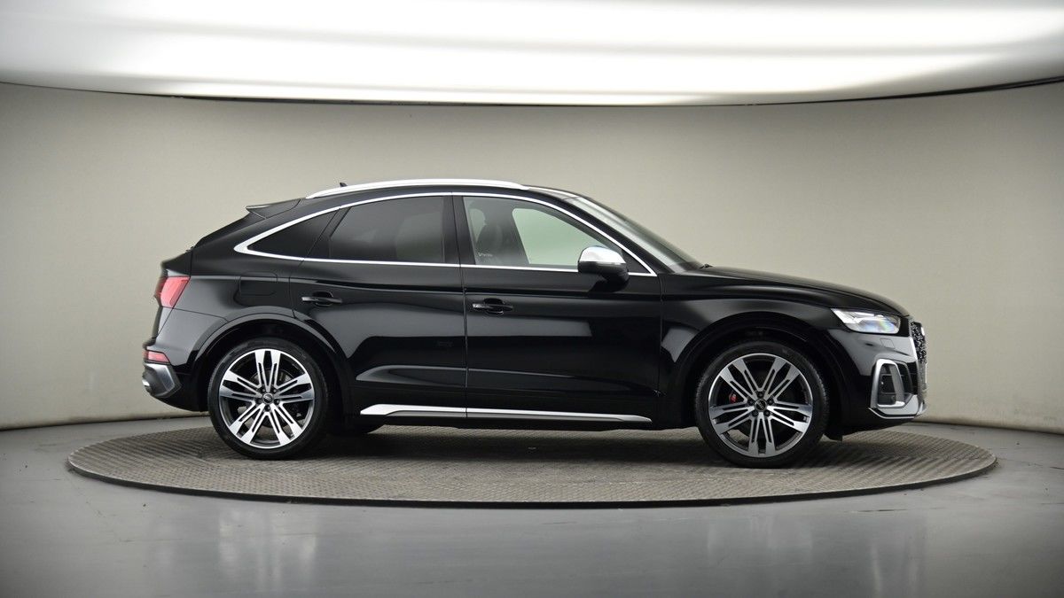 More views of Audi SQ5