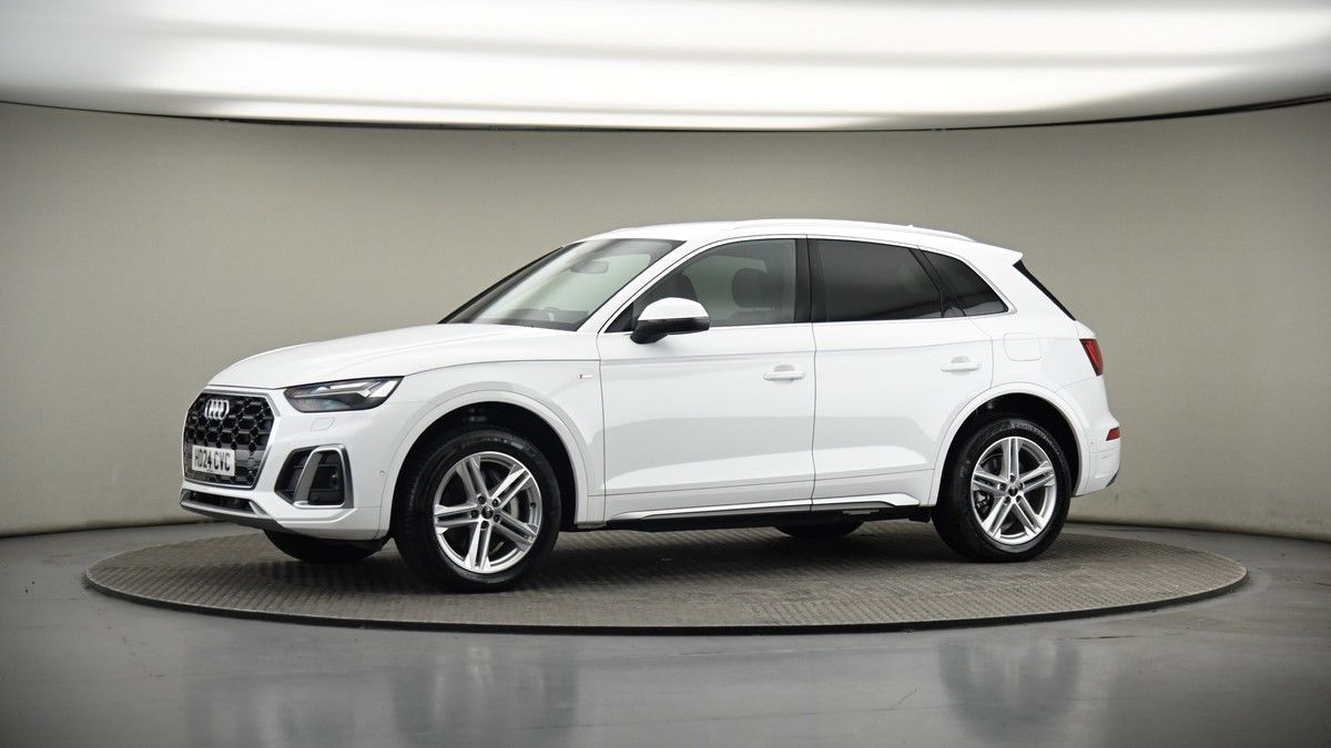 More views of Audi Q5