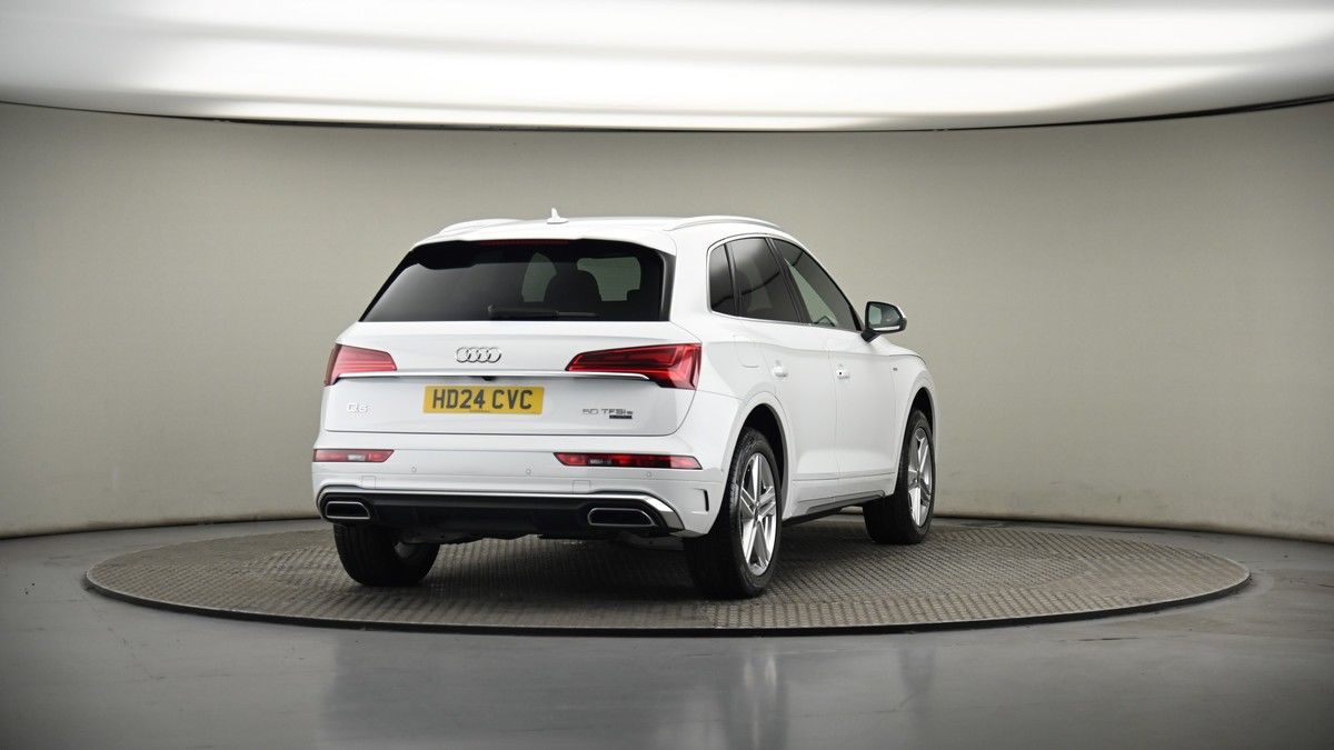 More views of Audi Q5