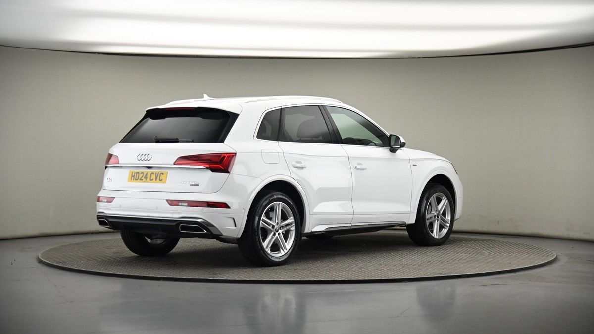 Audi Q5 Image 6