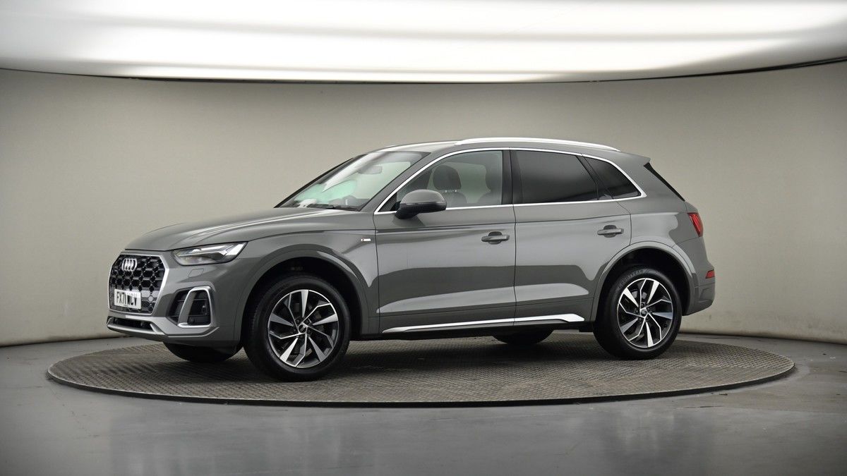 More views of Audi Q5