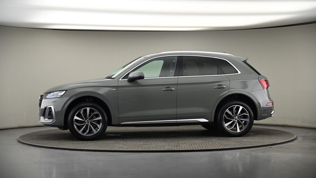More views of Audi Q5