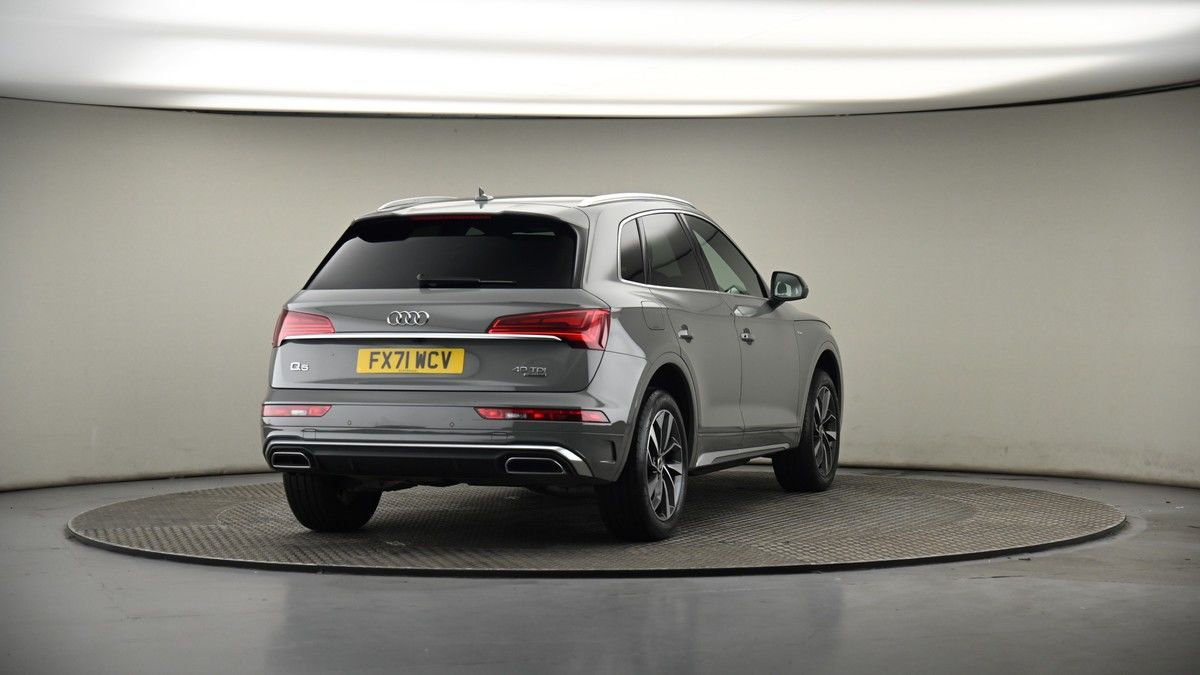 More views of Audi Q5