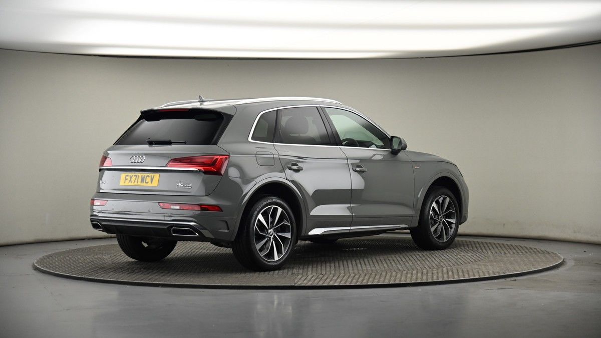 Audi Q5 Image 6