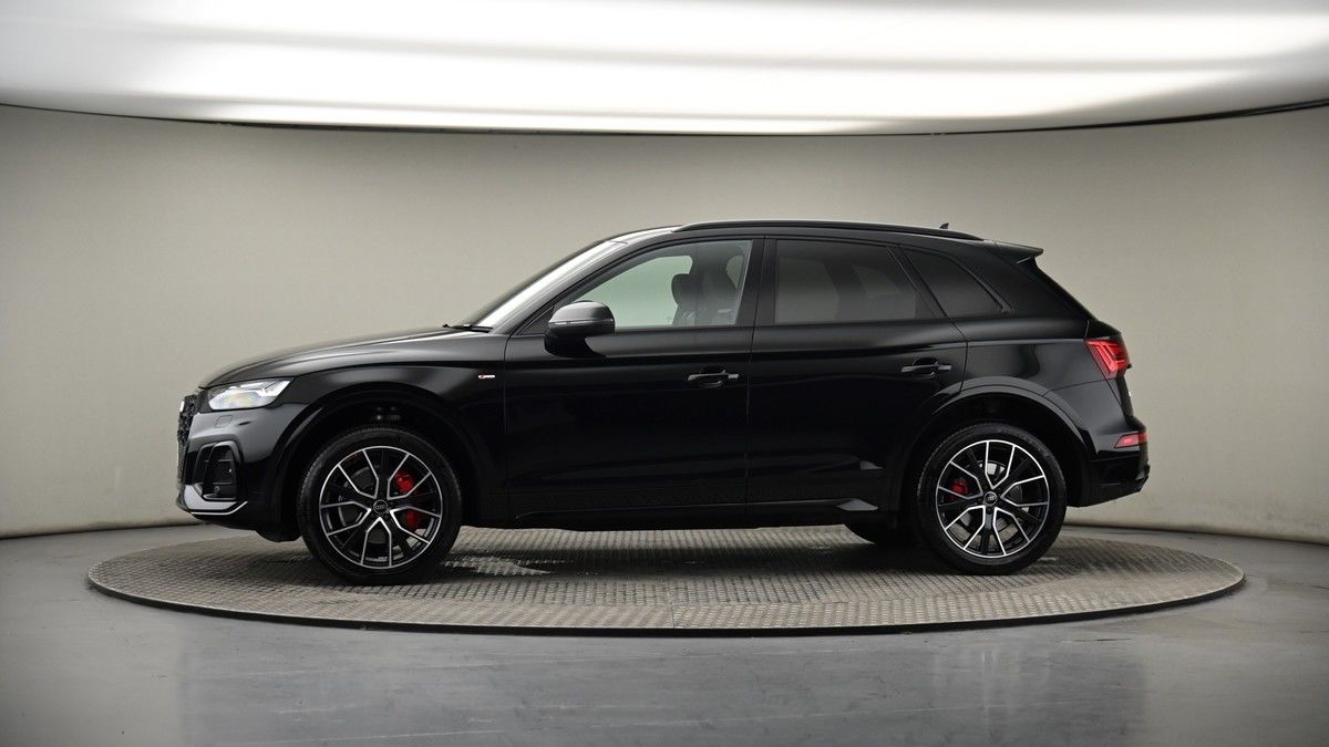 More views of Audi Q5