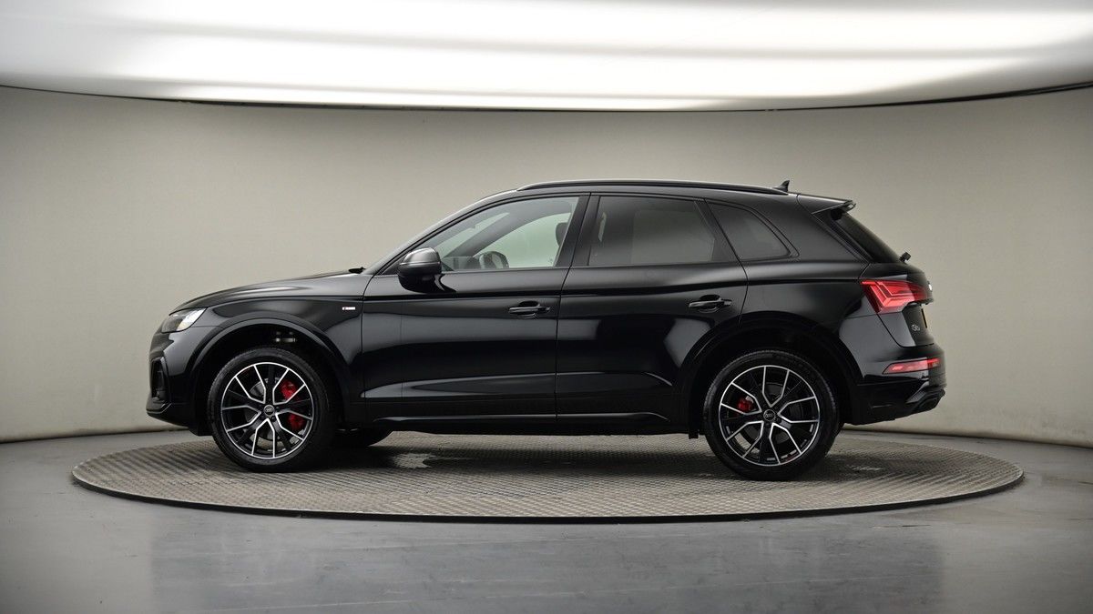 More views of Audi Q5