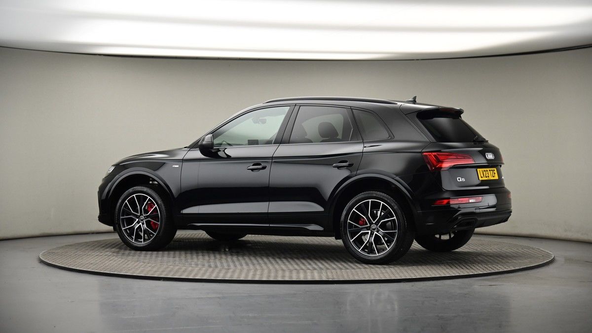 More views of Audi Q5