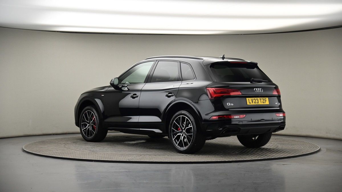 More views of Audi Q5