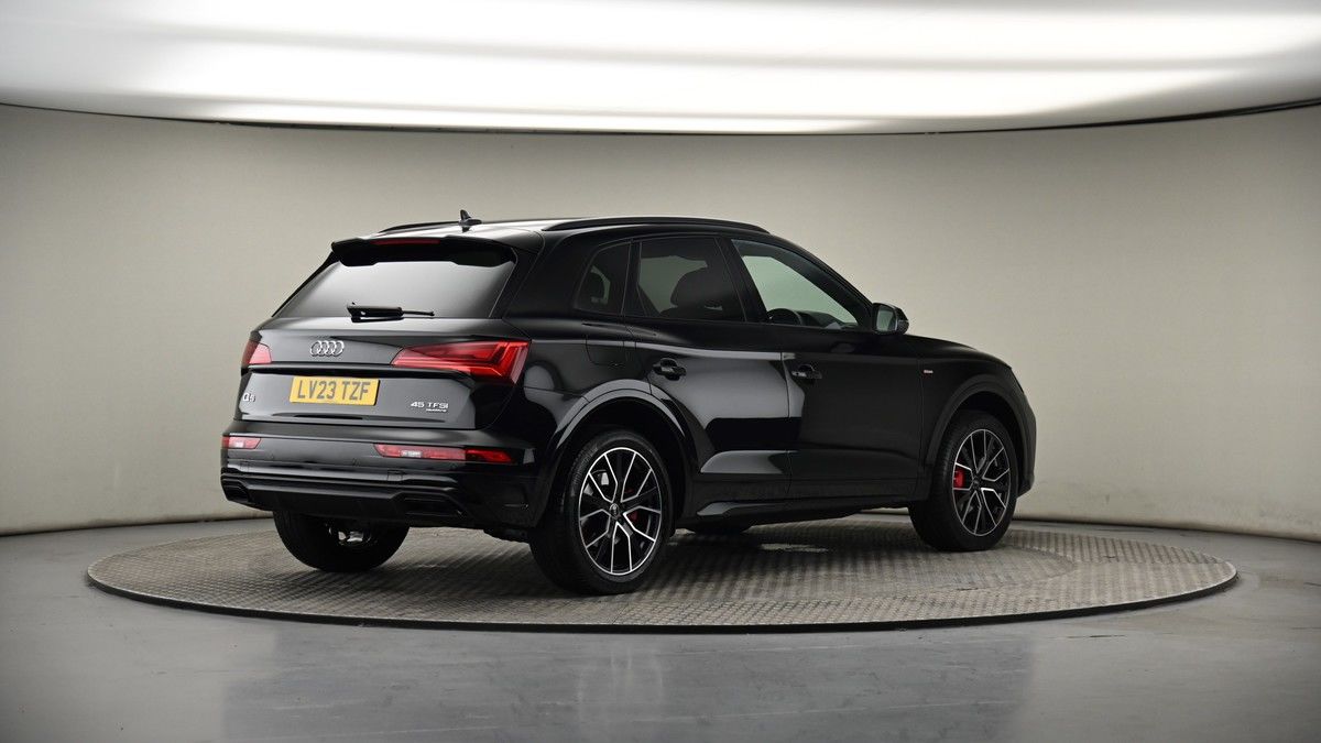 Audi Q5 Image 6