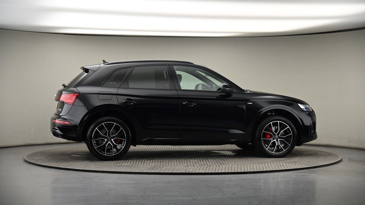 More views of Audi Q5