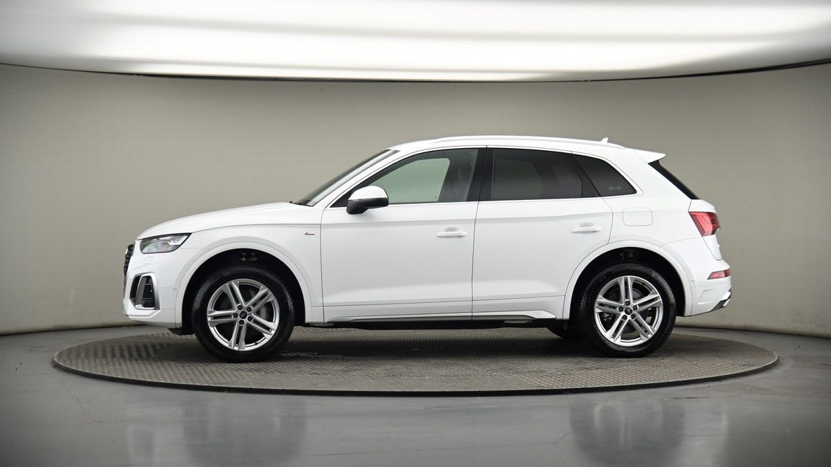 More views of Audi Q5