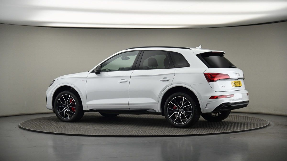 More views of Audi Q5
