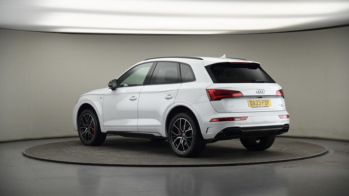 More views of Audi Q5