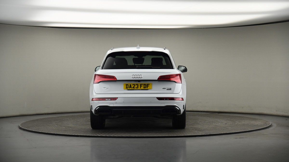 Audi Q5 Image 17