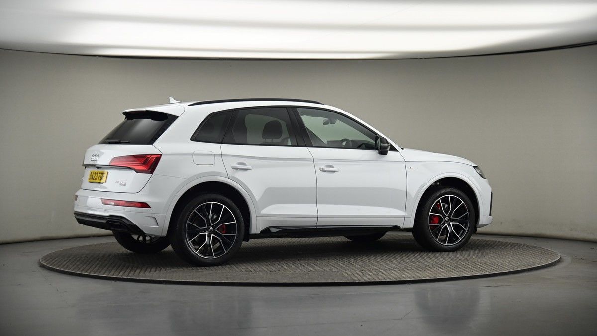 More views of Audi Q5