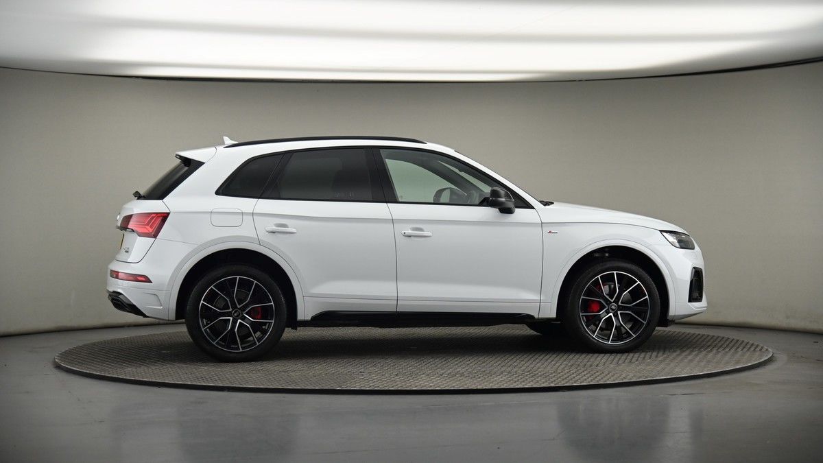 More views of Audi Q5