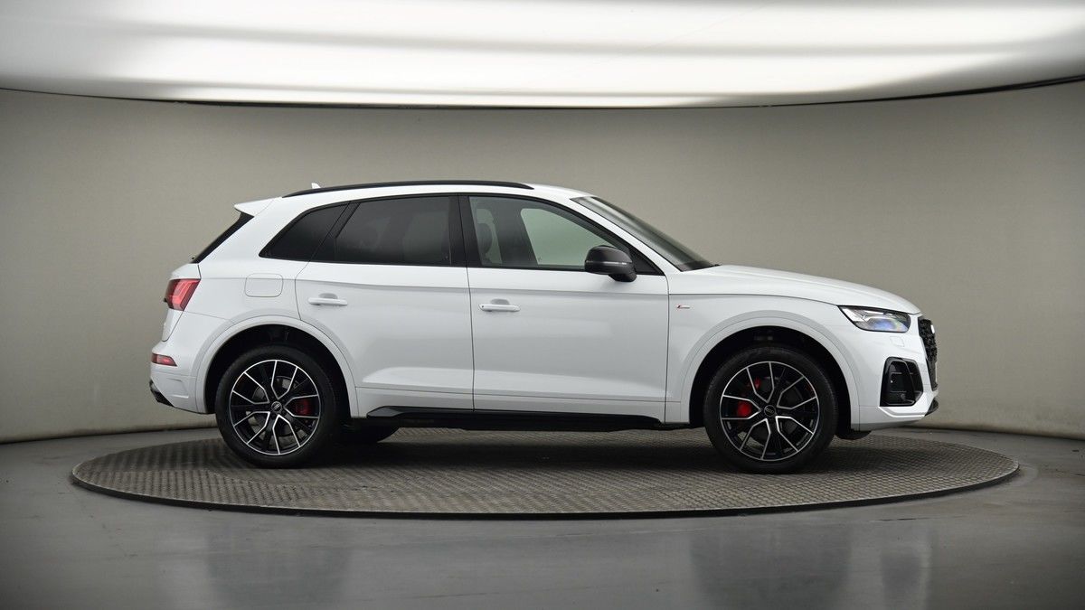 More views of Audi Q5