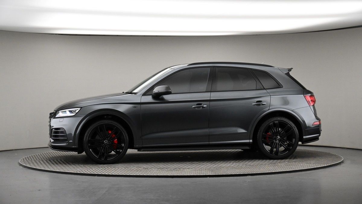 More views of Audi SQ5