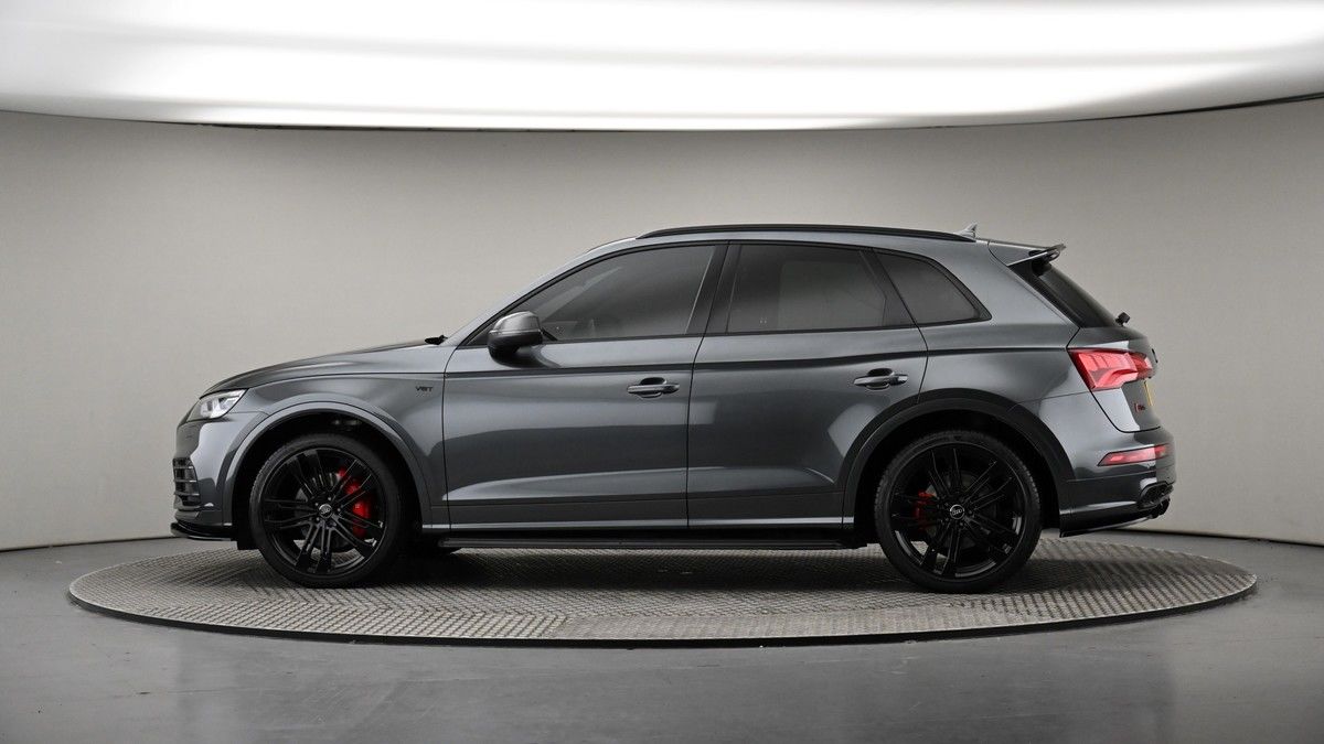 More views of Audi SQ5
