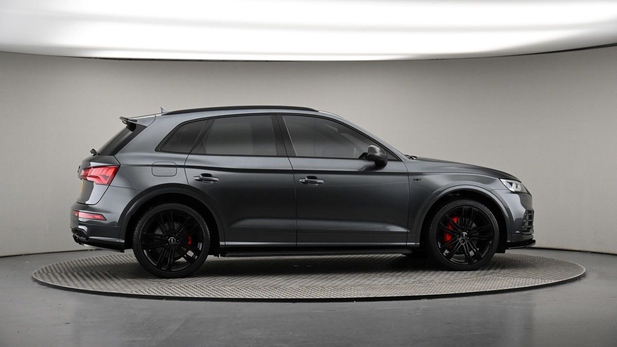 More views of Audi SQ5