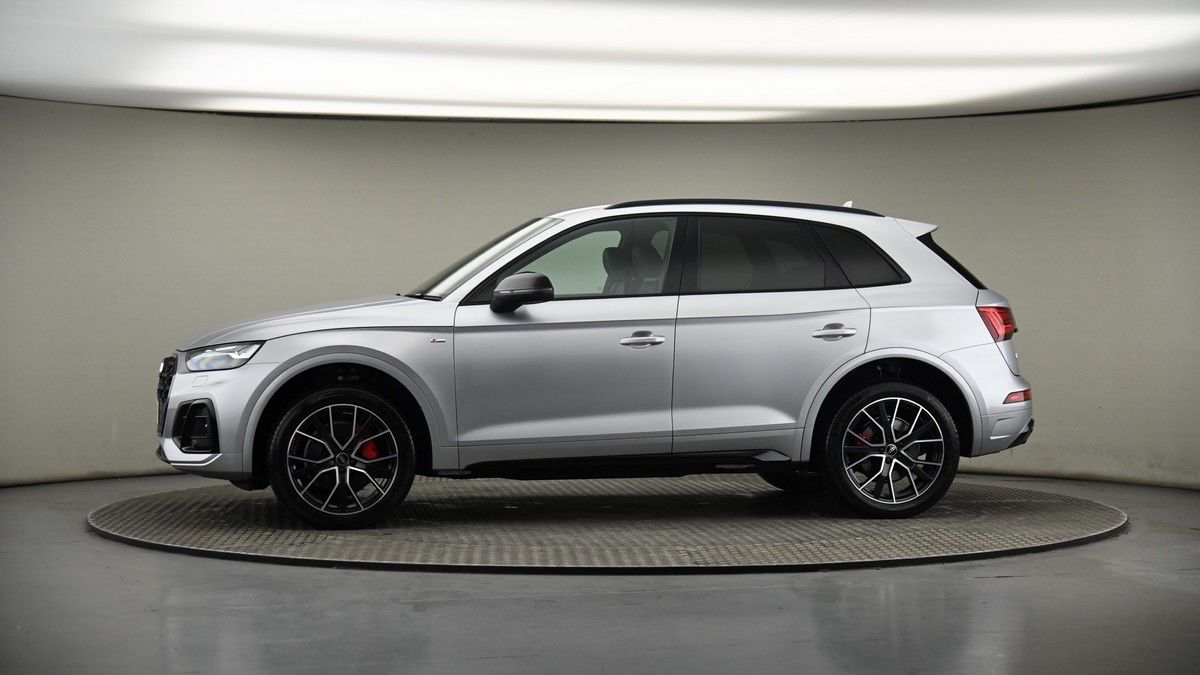 More views of Audi Q5