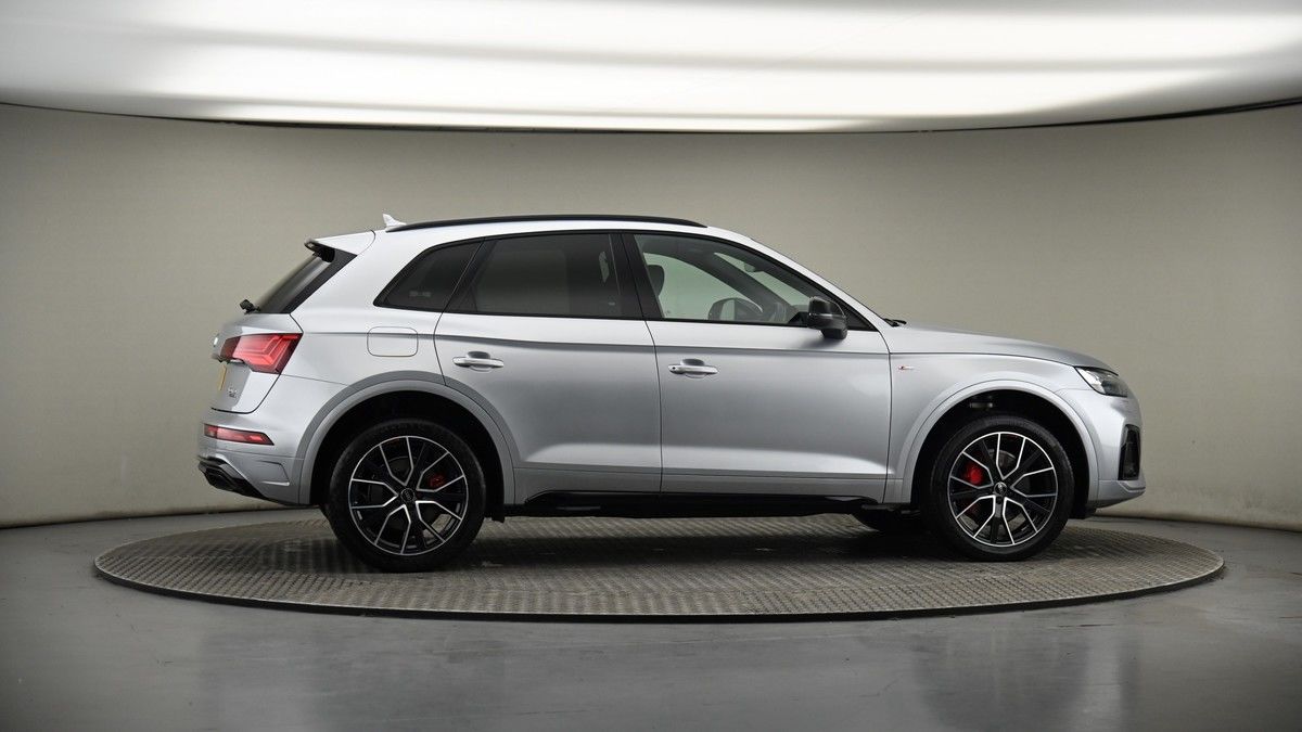 More views of Audi Q5