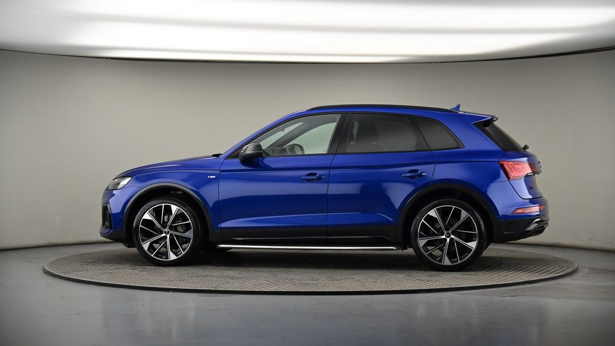 More views of Audi Q5