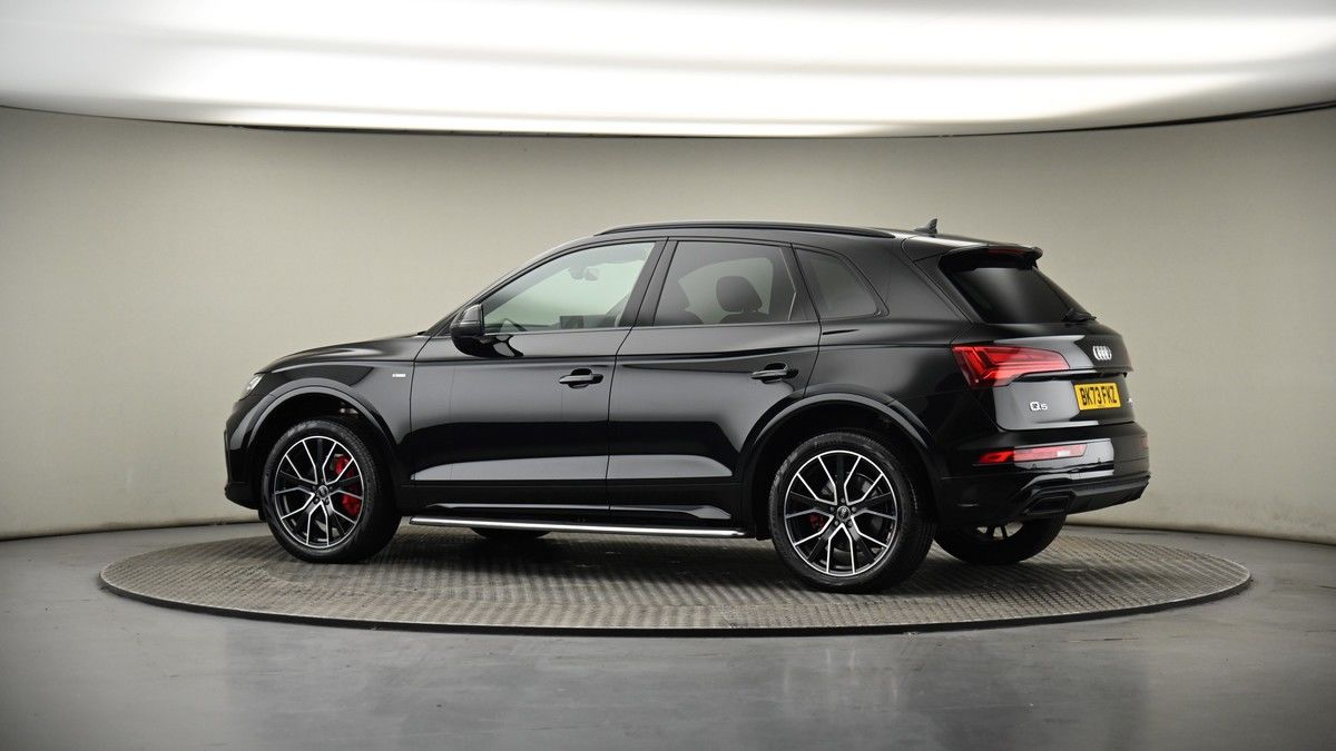 More views of Audi Q5